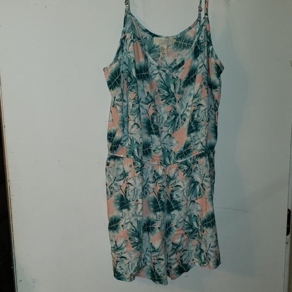 Forever 21 Pants - Peach & Green Botanical Palms - •F21+• | Romper